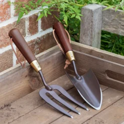 Burgon & Ball National Trust Brown Trowel -Outdoor Garden burgon ball national trust brown trowel5019360201557 02i bq