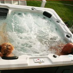 Canadian Spa Toronto Special Edition 6 Person Hot Tub 17 Canadian Spa Toronto Special Edition 6 Person Hot Tub -Outdoor Garden canadian spa toronto special edition 6 person hot tub0708296543088 03i bq