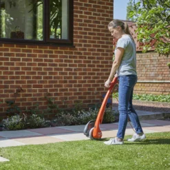 Flymo Contour XT 300W Corded Grass Trimmer -Outdoor Garden flymo contour xt 300w corded grass trimmer7391736970686 01i bq