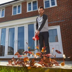 Flymo PowerVac 2700 Corded 2700W 100-230V Blower & Vacuum 11 Flymo PowerVac 2700 Corded 2700W 100-230V Blower & Vacuum -Outdoor Garden flymo powervac 2700 corded 2700w 100 230v blower vacuum7392930664807 01i bq