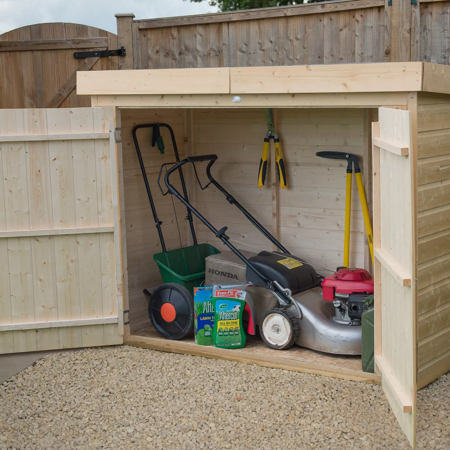Forest Garden Shiplap Wooden 6x3 Pent Garden Storage 9 Forest Garden Shiplap Wooden 6x3 Pent Garden Storage - Image 7