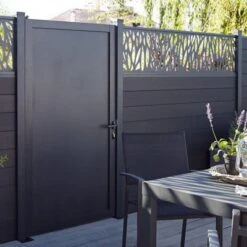 GoodHome Neva Aluminium Gate, (H)1.72m (W)0.93m 8 GoodHome Neva Aluminium Gate, (H)1.72m (W)0.93m -Outdoor Garden goodhome neva aluminium gate h 1 72m w 0 93m3663602943068 02bq