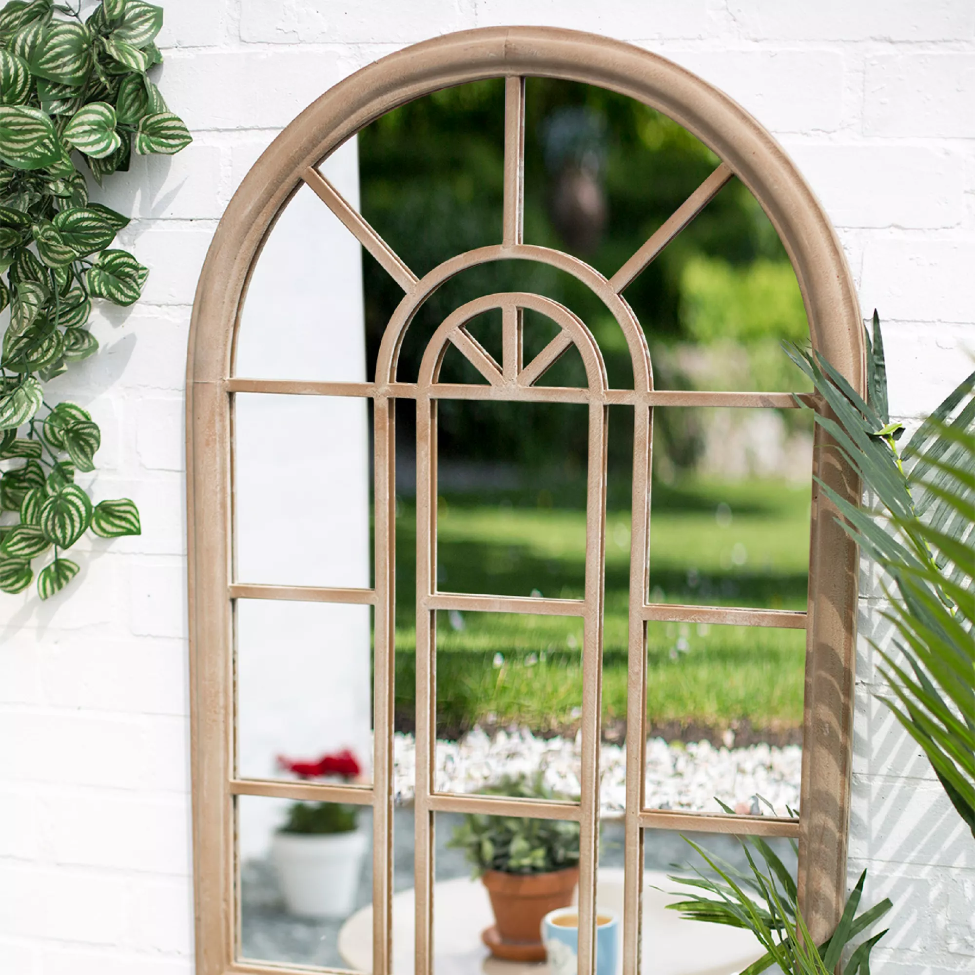 La Hacienda Aston & Wold Antique White Arch Framed Garden Mirror 970mm X 670mm 4 La Hacienda Aston & Wold Antique White Arch Framed Garden Mirror 970mm X 670mm - Image 2