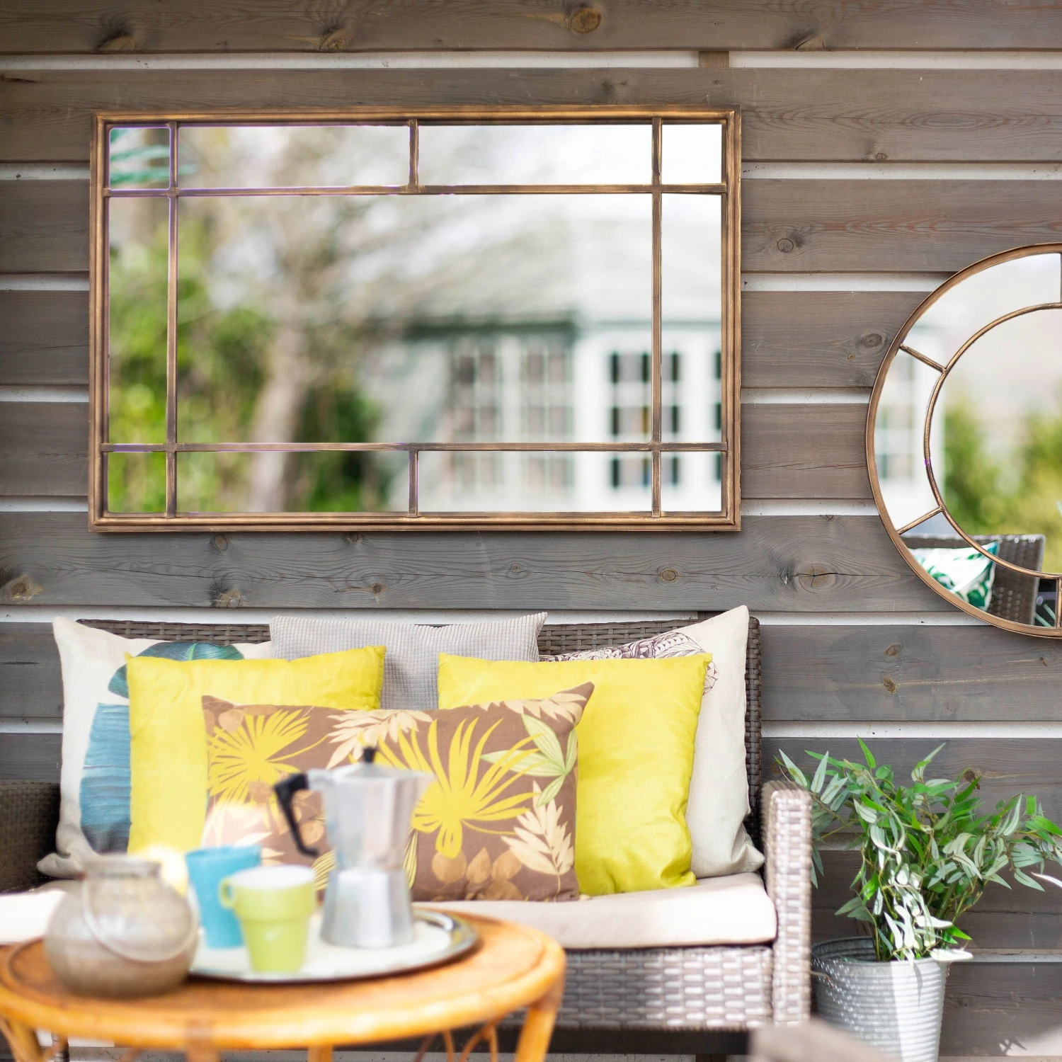 La Hacienda Aston & Wold Valencia Gold Effect Curved Framed Garden Mirror 600mm X 600mm 8 La Hacienda Aston & Wold Valencia Gold Effect Curved Framed Garden Mirror 600mm X 600mm - Image 6