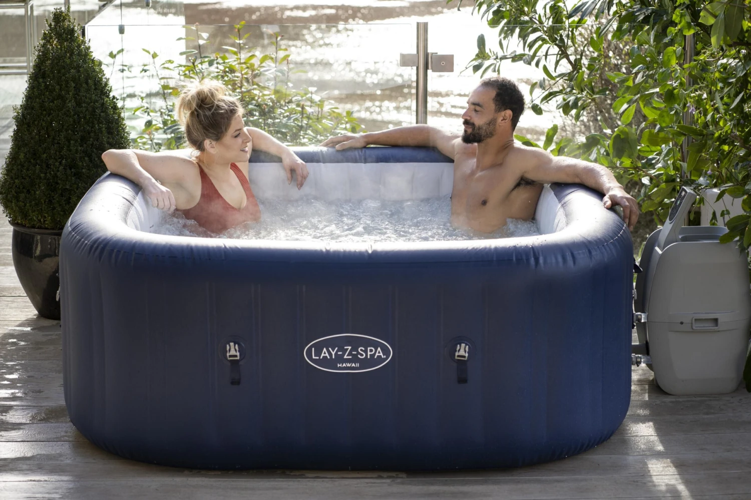 Lay-Z-Spa Hawaii Airjet 6 Person Inflatable Hot Tub 10 Lay-Z-Spa Hawaii Airjet 6 Person Inflatable Hot Tub - Image 8