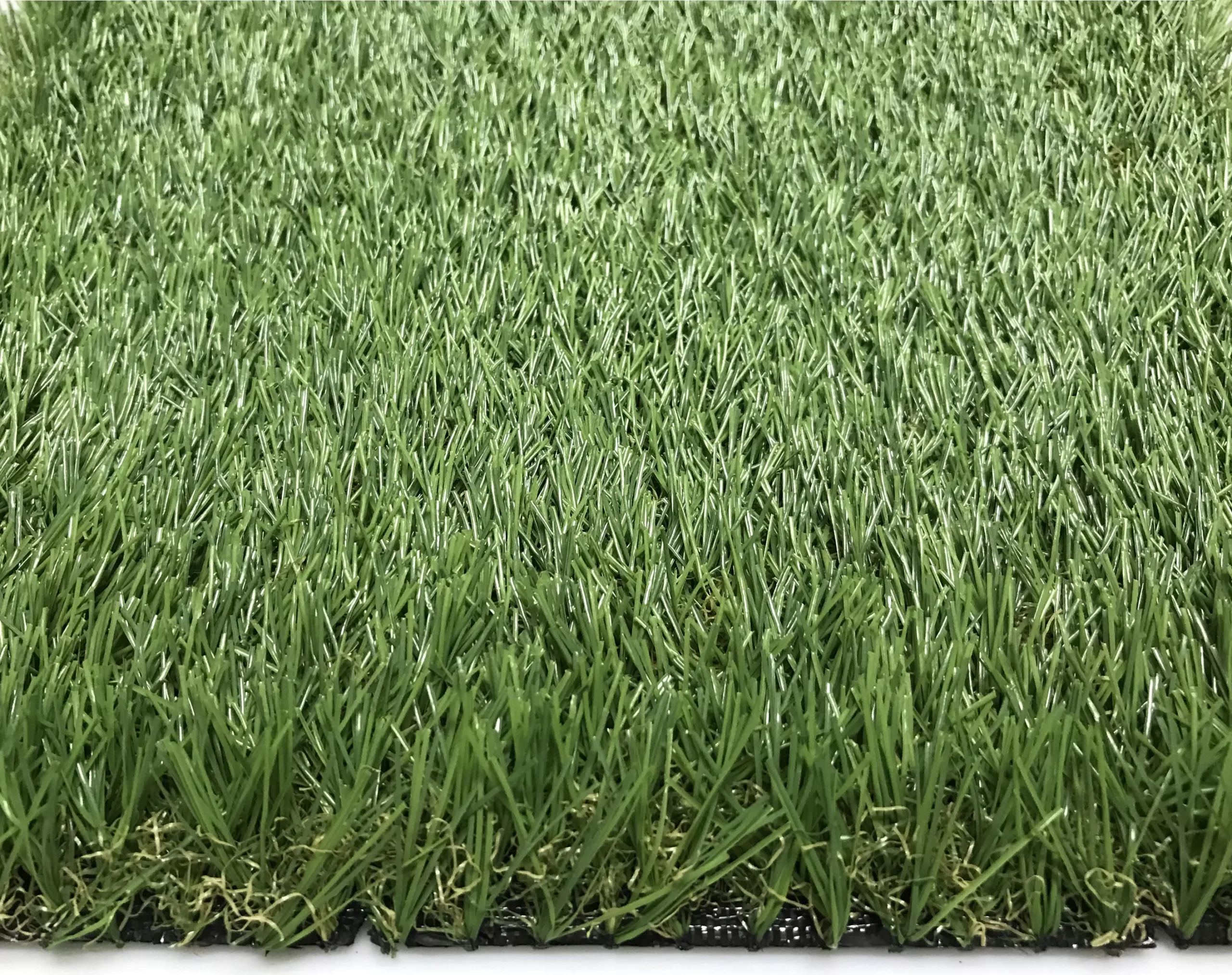 Linden Medium Density Artificial Grass (L)4m (W)1m (T)32mm 6 Linden Medium Density Artificial Grass (L)4m (W)1m (T)32mm - Image 4
