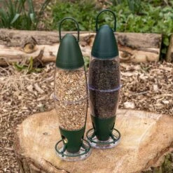 Peckish Plastic Seed & Nyger Green Hanging Bird Feeder 0.6L -Outdoor Garden peckish plastic seed nyger green hanging bird feeder 0 6l5060235442162 02c