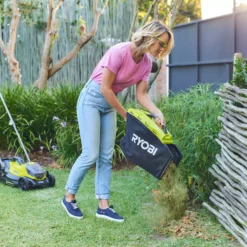 Ryobi ONE+ RLM18X33B50B Cordless 18V Rotary Lawnmower 15 Ryobi ONE+ RLM18X33B50B Cordless 18V Rotary Lawnmower -Outdoor Garden ryobi one rlm18x33b50b cordless 18v rotary lawnmower4892210185860 07i bq