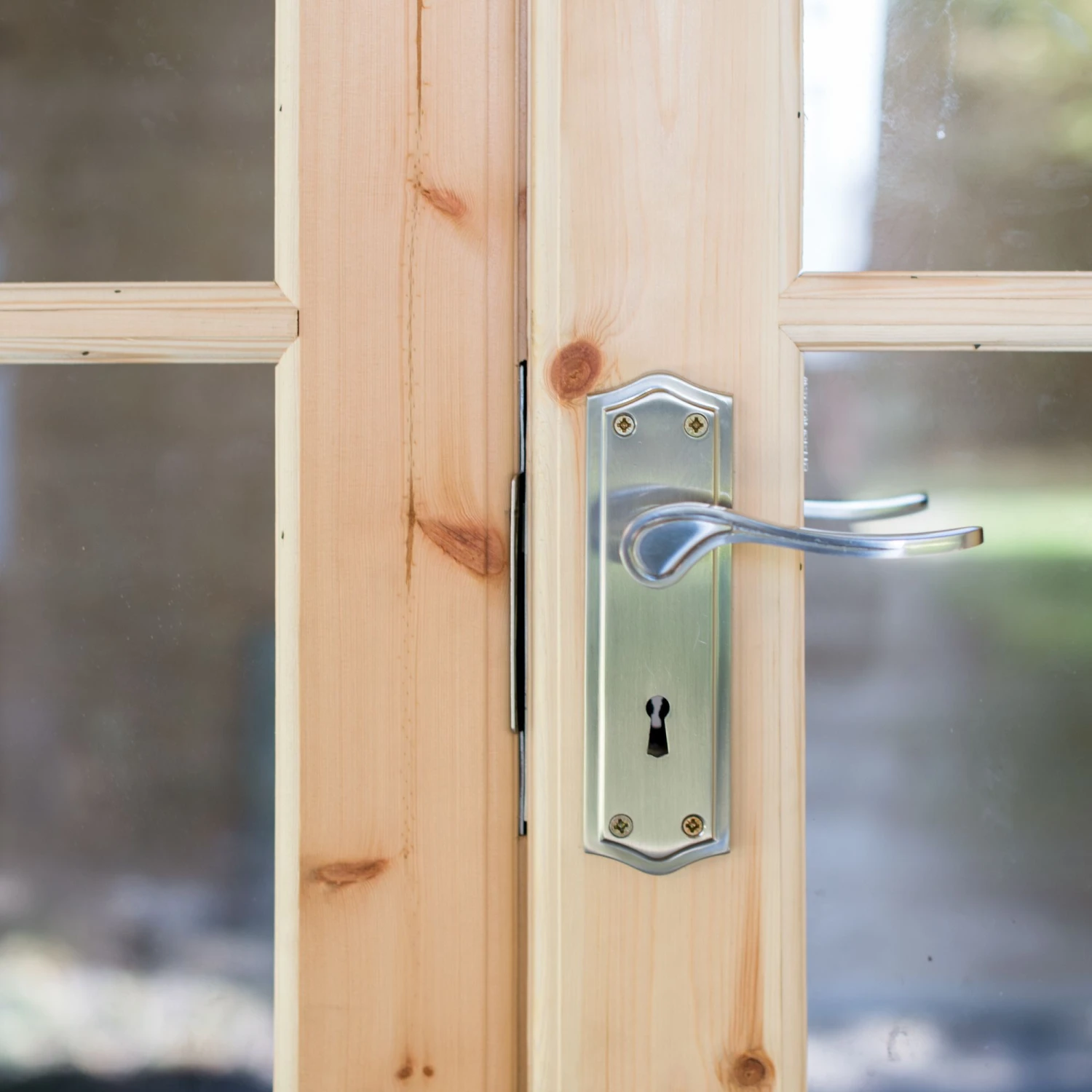 Shire Twyford 16x17 Ft Toughened Glass Apex Tongue & Groove Wooden Cabin With Felt Tile Roof 17 Shire Twyford 16x17 Ft Toughened Glass Apex Tongue & Groove Wooden Cabin With Felt Tile Roof - Image 15