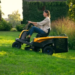 Stiga Battery-powered Ride-on Lawnmower 48V -Outdoor Garden stiga battery powered ride on lawnmower 48v8008984852570 01i